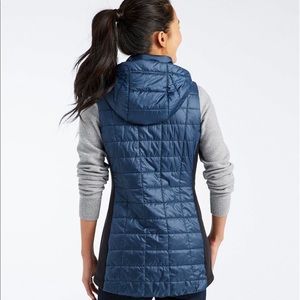 LL Bean Women's Primaloft Packaway Long Hooded Vest Blue NWT Medium MSRP $149